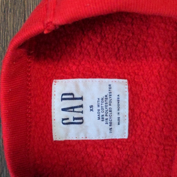 Gap Men's XS Red Crewneck with Maroon Gap Graphic - Picture 2 of 6